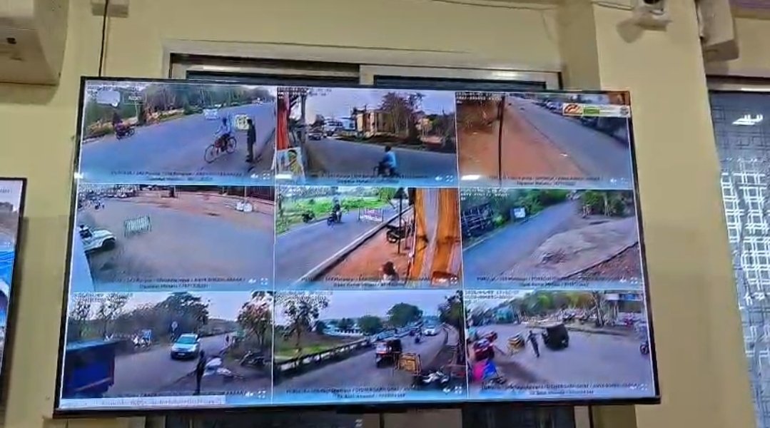 পুরুলিয়ার ৯টি বিধানসভায় প্রার্থী কত? ক্যামেরায় নজিরবিহীন নির্বাচন